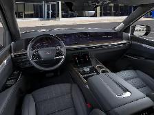 2026 Cadillac Escalade Platinum Sport - Photo 18