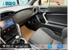 2017 Toyota GR86 Coupe - Photo 12