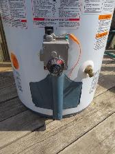 Water heater - Photo 2