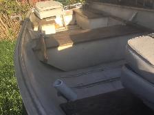12’ Boat, trailer, motor, cruiseaday - Photo 3