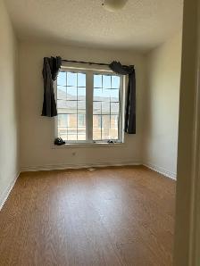 3 Bedroom Townhouse for Rent in Brampton (Steeles / Mavis) - Photo 7