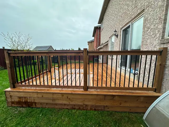 Looking for a Carpenter ( Deck and Fence)