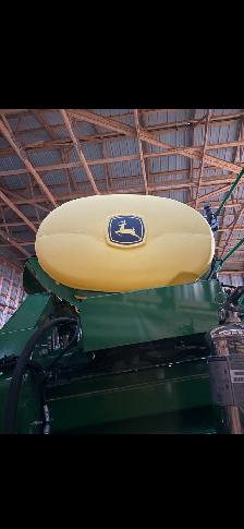 John Deere liquid applicator for Baylor - Photo 2