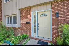 Female Students-Rooms Avail Near University of Waterloo Fall 26'
