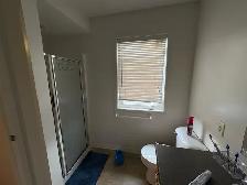 Master bedroom with private ensuite bath in Kanata - Photo 3