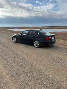 2006 BMW 330i - Photo 2