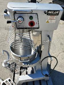 20&30 QUART COMMERCIAL MIXERS BUY ONE GET ONE FREE - Photo 2