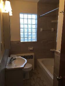 1 bedroom apartment available now. - Photo 3