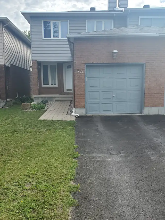 For rent: Large furnished room in updated home $950