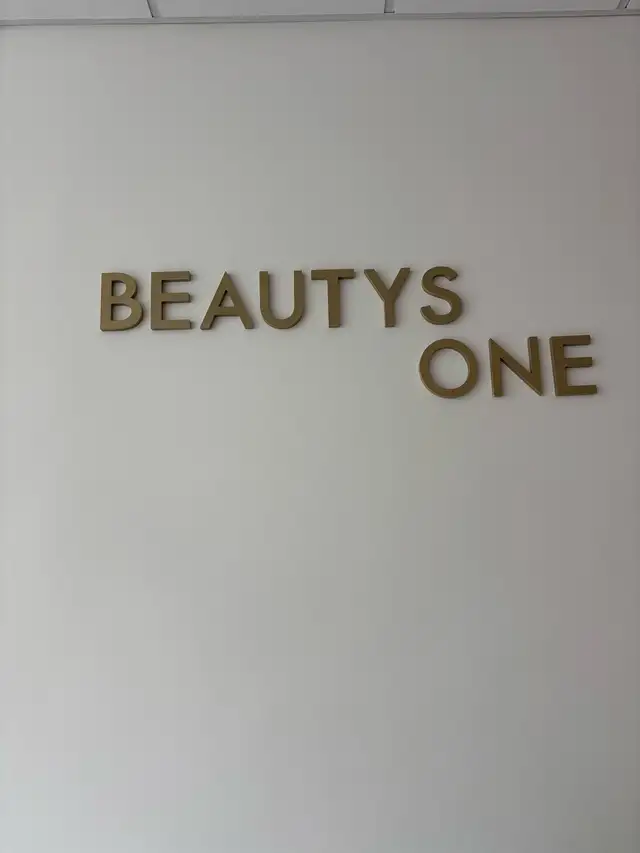 Technicienne en pose d’ongles Recherchée