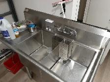 City Center Suhi Takeout Shop(can use your own business) - Photo 2