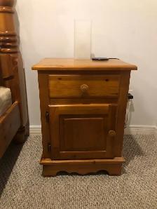 5 piece Pine Bedroom Set - Photo 5