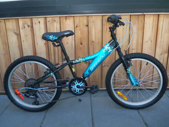 Vélo bicyclette 20 pouces louis garneau récent modèle