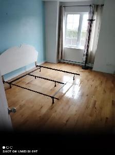 Belle et grande maison à louer à Laval - Photo 2