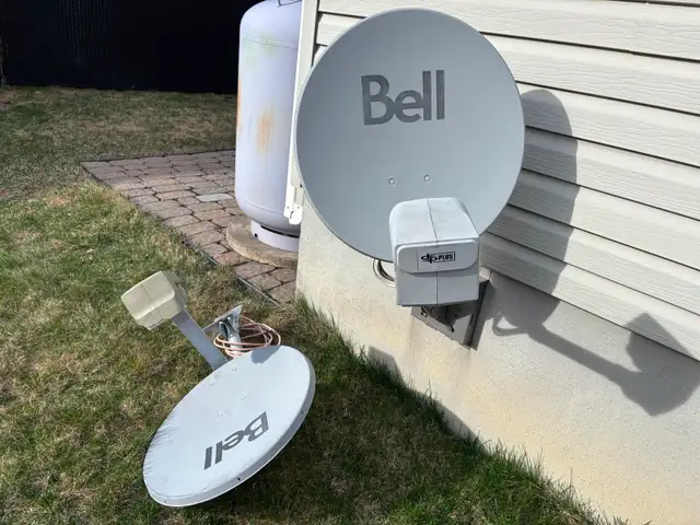 Bell ExpressVu Dish and equipment