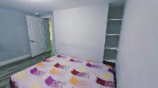 Room available for girl - Photo 2