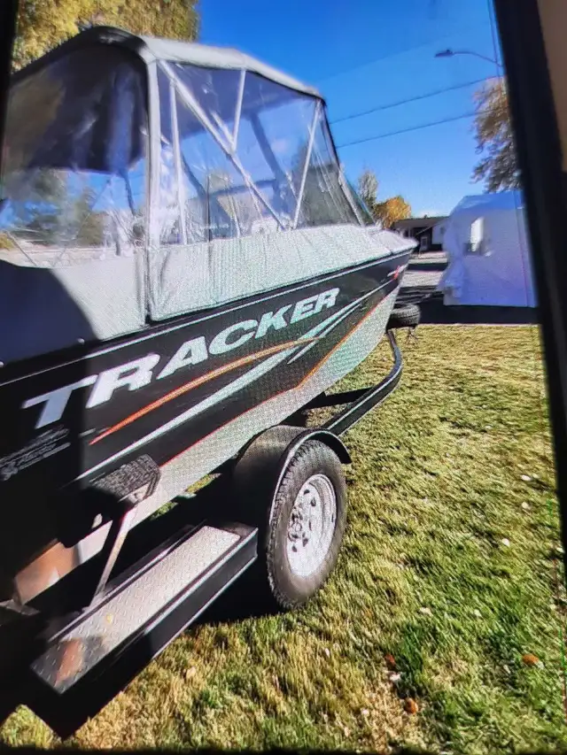 Bateau tracker 175 combo