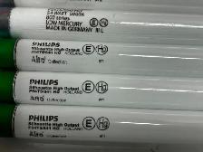 Tubes néons PHILIPS T5 45W / 5000K   1 electronic power supply - Photo 6