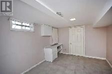 Spacious 2-Bedroom Apartment with Large Backyard - Photo 8