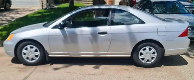 2001 Honda Civic Coupe 161k AutoPwr wind/drs/mirr 416-858-7673