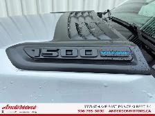 2026 Ram 1500 SPORT 5.7L HEMI V8 w/ eTorque / Dual-Pane Panorami - Photo 6