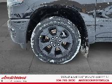 2026 Ram 1500 SPORT 5.7L HEMI V8 / Sport Crew Cab 4x4 / Premium - Photo 8