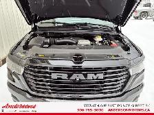 2026 Ram 1500 SPORT 5.7L HEMI V8 / Sport Crew Cab 4x4 / Premium - Photo 9
