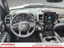 2026 Ram 1500 SPORT 5.7L HEMI V8 / Sport Crew Cab 4x4 / Premium - Photo 11