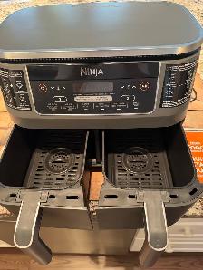 used One Time - Like New - Ninja Foodi 2-Basket Air Fryer