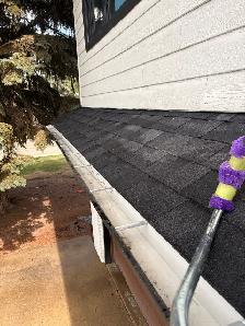 Professional Window & Gutter Cleaning - Photo 6