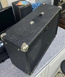Fender Special Design Speaker Pair in Cabinet - Photo 3