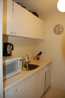 Large apartment in well managed building! - Photo 6