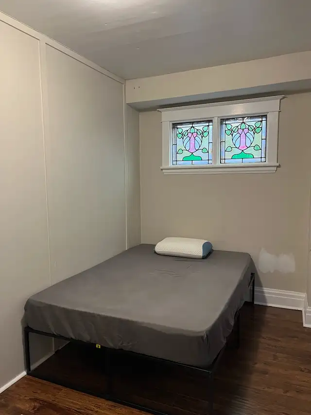 Two  rooms for rent