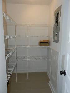 Beautiful modern condo, close to Ottawa, includes all appliances - Photo 9
