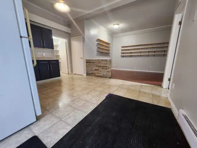 Trenton 2 bedroom   1 wastooms ground floor hugh unit $1450
