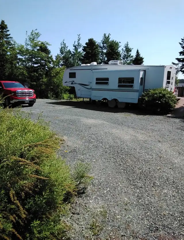 2002 Keystone Laredo 29BH Fifth Wheel For Sale.