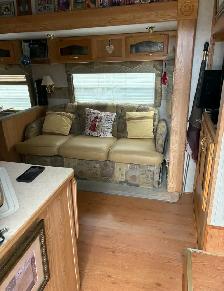2002 Keystone Laredo 29BH Fifth Wheel For Sale. - Photo 3