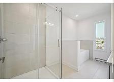 3 Beds 1.5 Baths - House - Photo 8