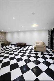 3 Beds, 1.5 Bath house in Square One Mississauga - Photo 3