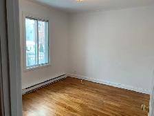 Grand 4 et demi lumineux avec stationnement et sous-sol - 1741$ - Photo 8