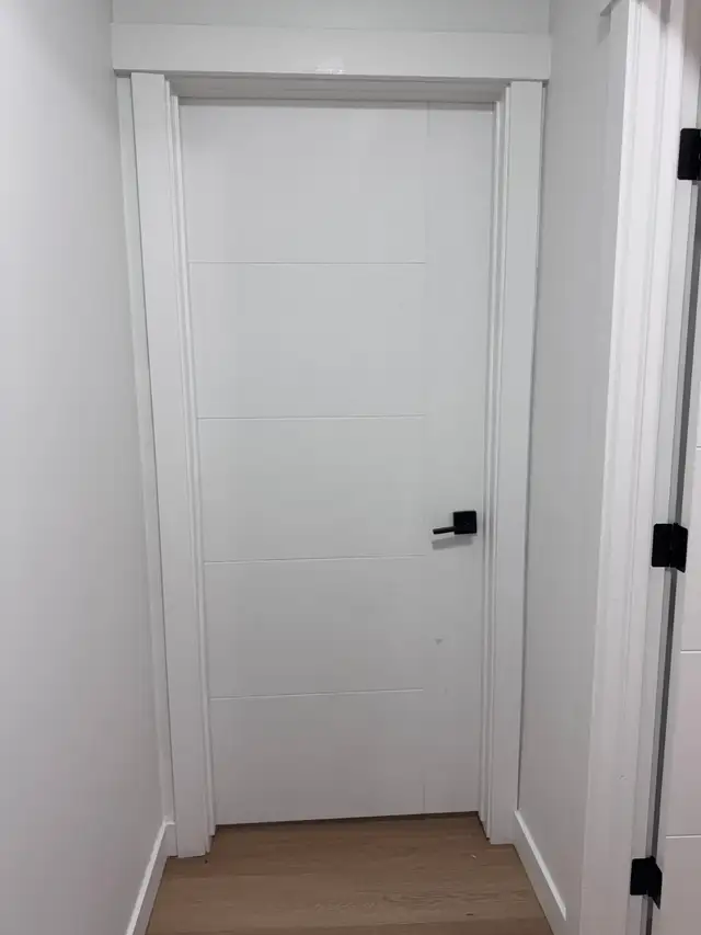 BEDROOM WOODEN DOORS WITH LOCKS & HINGES LIKE NEW