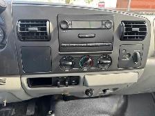 2005 Ford Super Duty F-250 DIESEL - 4X4 - Reg Cab - LONG BOX - R - Photo 11