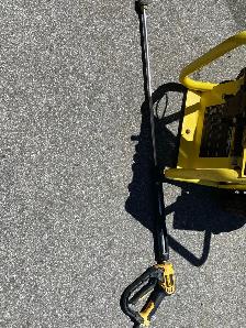 Karcher 2650 PSI Pressure Washer - Photo 4