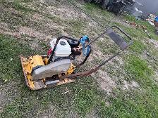Wacker Neuson Plate Tamper w Honda Engine - Photo 2