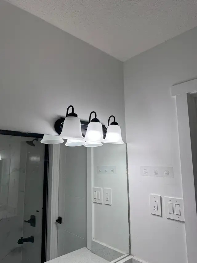VANITY MIRROR