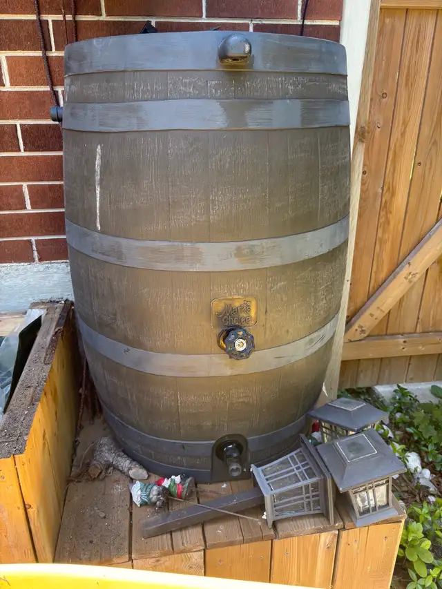 Rain barrel