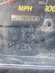 2006 ISUZU dump truck with vac unit. - Photo 2