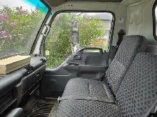 2006 ISUZU dump truck with vac unit. - Photo 3