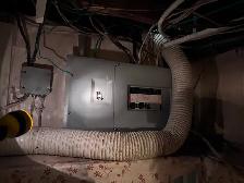 ELECTRICAL PANNEL WITH 100 AMP BREAKER
