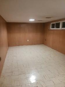 Renting a spacious basement bedroom near Yonge and Finch